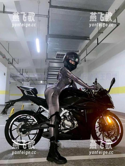 微密圈 - 随便瞧一瞧，120斤的小王同学最新图集里的妹妹大不同
