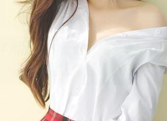 GIRLT果团网 – 王语纯的兔女郎作品，能不能认真点玩游戏