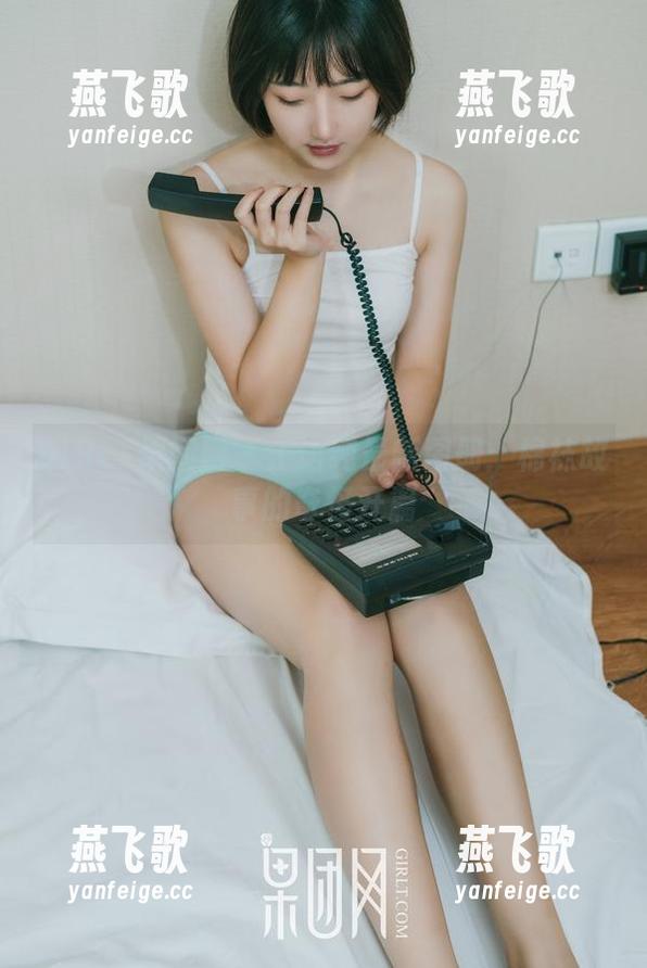 GIRLT果团网 - 王语纯最新图册：棉袜故事的奇怪开篇
