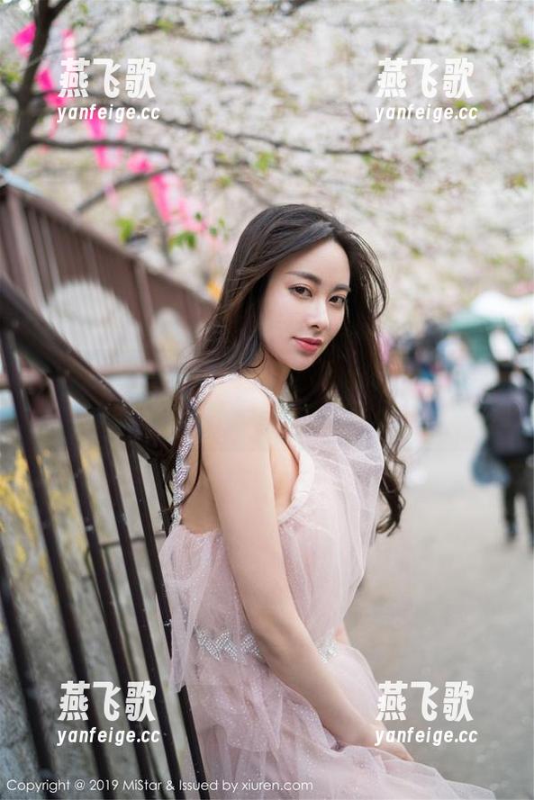 MiStar魅妍社-琳琳ailin MiStar魅妍社 - 琳琳ailin的厨娘日常:别看她几具大厨,图片分享同样有趣