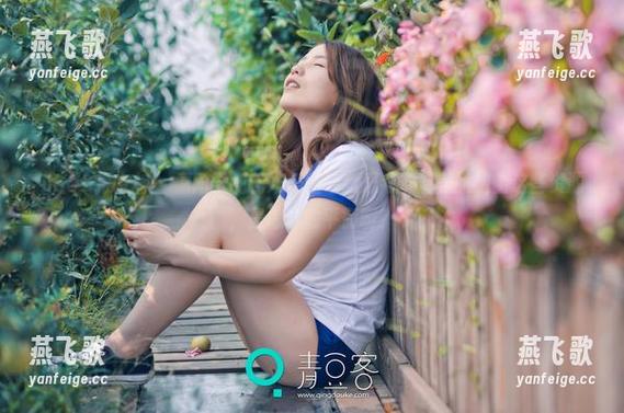 TGOD推女神-潇同学 TGOD推女神 - 潇同学的花嫁美图让我思考:当美丽遇上这些资源,是怎样的平衡啊?