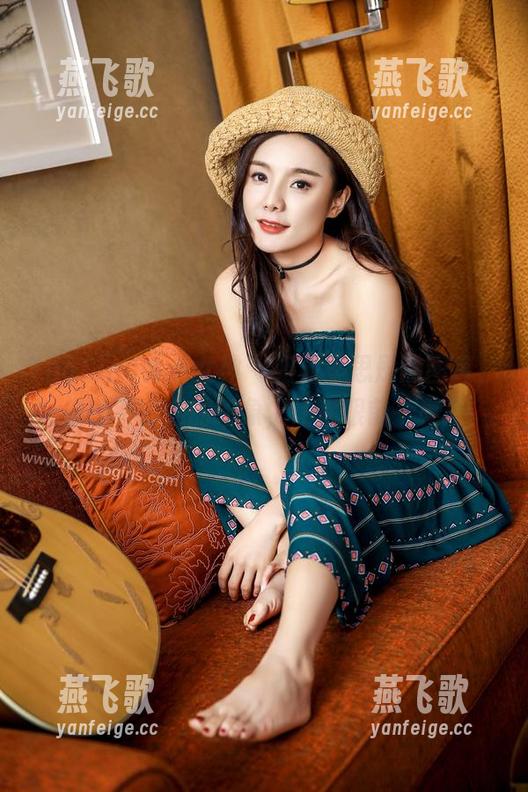 TouTiao头条女神 - 姐姐李思彤的图库，分享不常见的印象，让你眼前一亮！