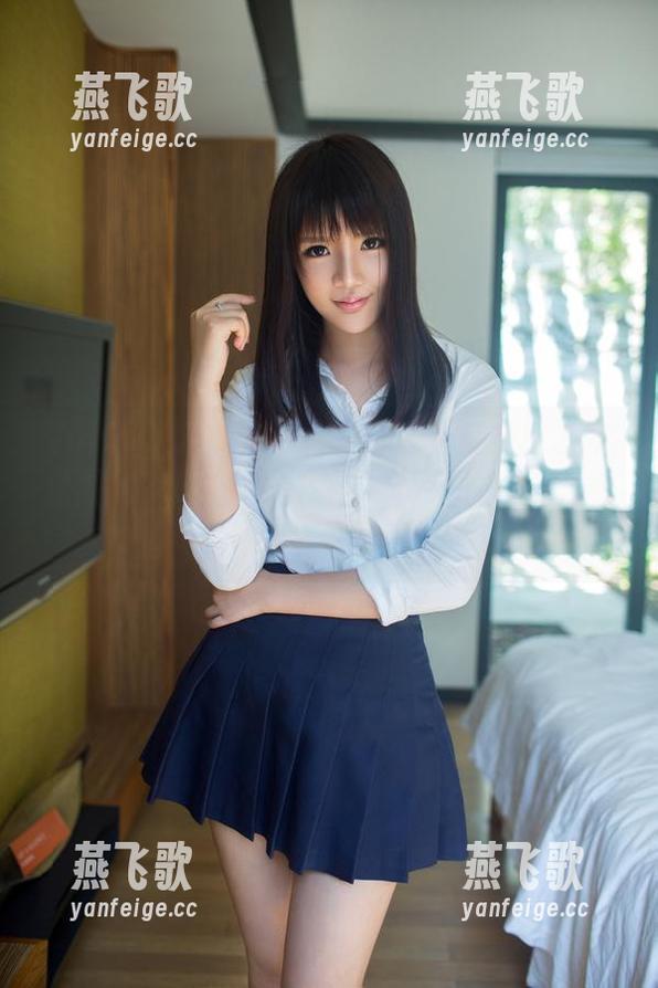 TuiGirl推女郎 - 谁能拒绝哈尼宝宝的灰丝图包？最近太想念这种细腻的“偷心术”了。