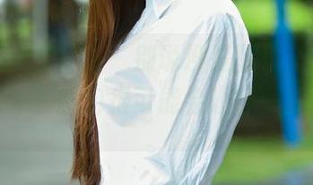 TuiGirl推女郎 – 别说没提醒你，王馨瑶的私房泳衣图包很可能会让你一头扎进去。
