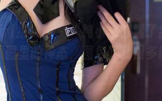 TuiGirl推女郎 – “纯小希黑透了我的心”，原图里的神态，图包其实很多暗含哦～