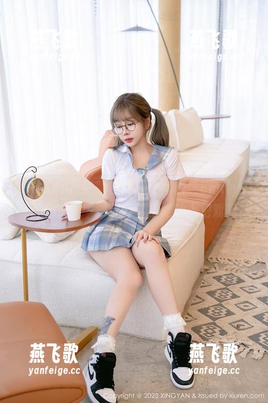 XINGYAN星颜社 - 精选套图“Emily尹菲的秘密”——你能看出她的小把戏吗？