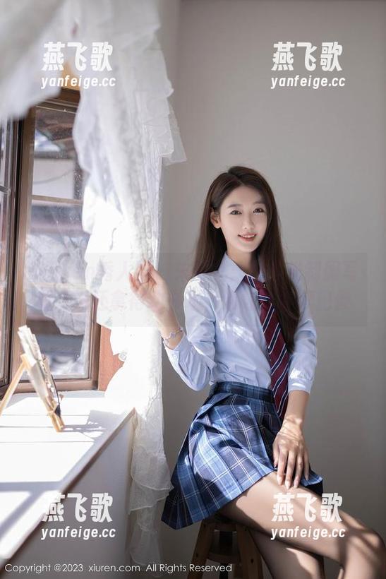 Xiuren秀人网 - 朱可儿：无圣光制服写真，谁还拿得动书本，请让我继续犯傻