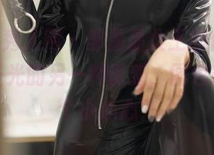 Xiuren秀人网 – 邹晶晶女王的体操服，恍如无圣光的另一种诱惑，图包能不能加个小心心？