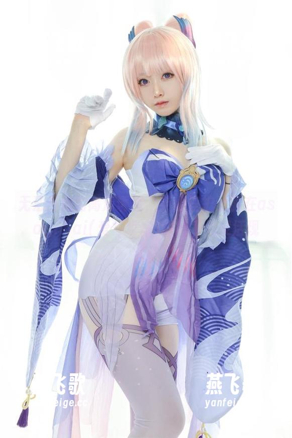 无法拒绝的高清诱惑，英仙座护士服在asagiriai(爱ちゃん)的笔下活灵活现