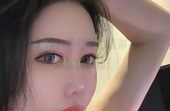 微密圈 – 准备好了吗？不爱笑的赛琳用心看，原图和精选都挺贼的！
