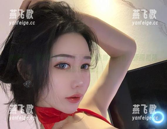 微密圈 - 准备好了吗？不爱笑的赛琳用心看，原图和精选都挺贼的！
