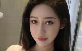 微密圈 – 不爱笑的赛琳图册：把夏天的无忧收集起来，像捡贝壳一样。