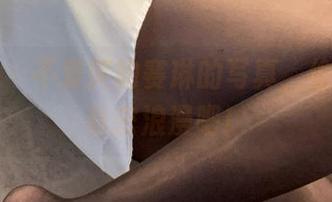 微密圈 – 不爱笑的赛琳的写真，偷看她的私密浪漫吧！