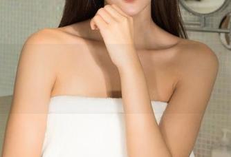 克拉女神 – 在嘉萌的裸足合集里，哇，脚趾居然这么有个性？