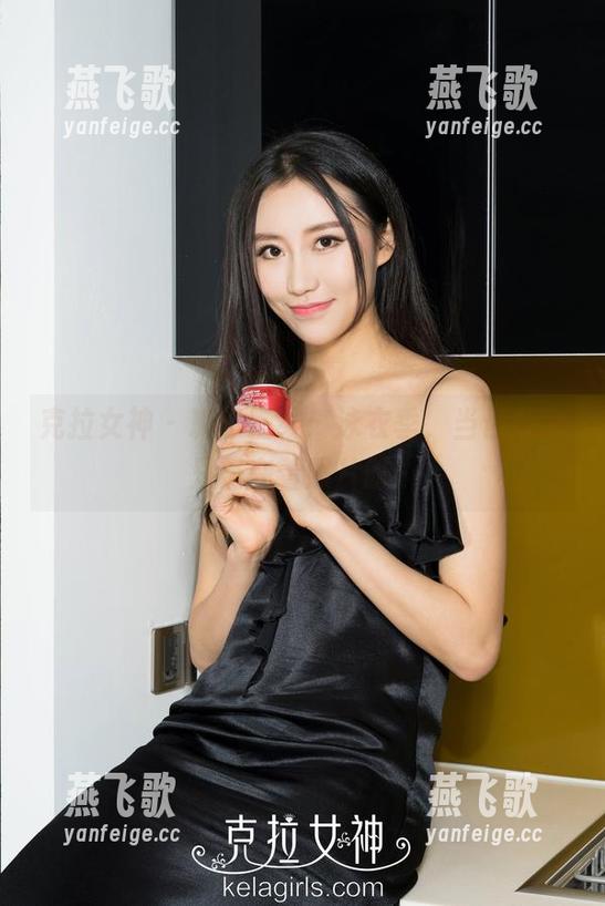 克拉女神 - 璇子在线：泳衣季，当你以为只是在看照片时…