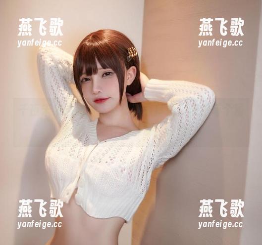 千夜未来晒猫：这写真我敢打赌，能把每个猫奴都迷得神魂颠倒，哈哈！
