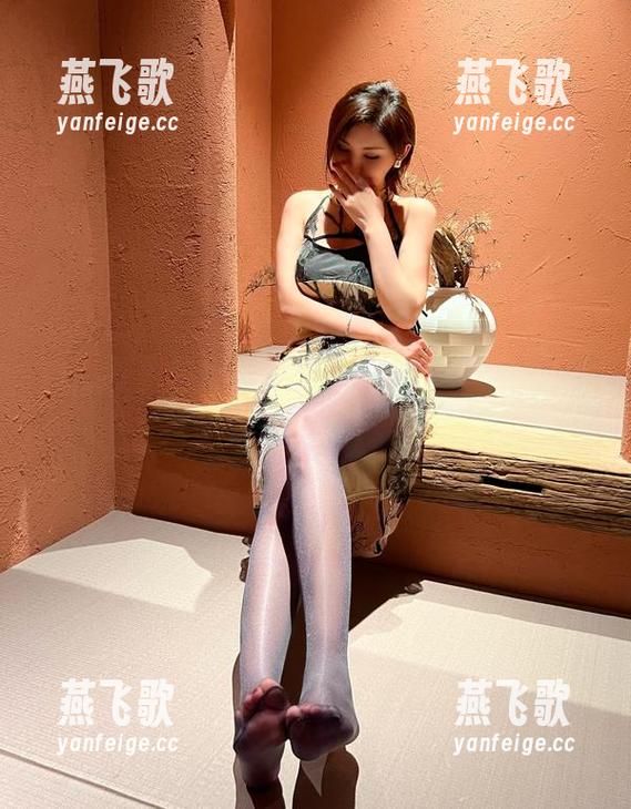 微密圈 - 周妍希的这组比基尼写真，高清得让我一度怀疑人生。