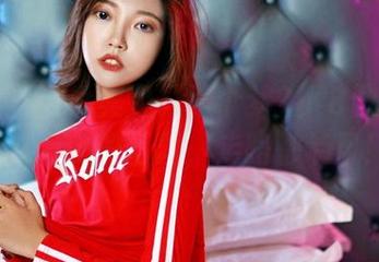 嗲囡囡 – 谁说美足只是个梦？K8傲娇萌萌Vivian的写真，走路都带风！