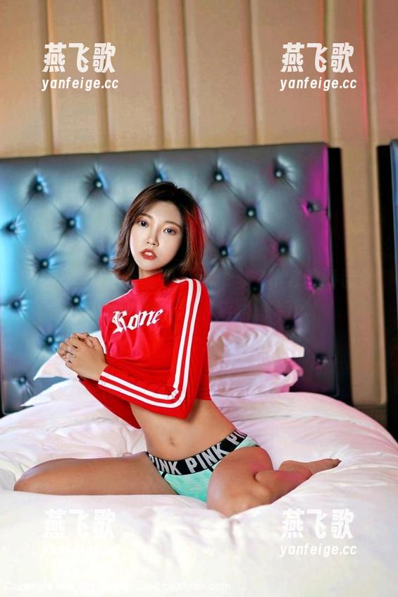 嗲囡囡 - 谁说美足只是个梦？K8傲娇萌萌Vivian的写真，走路都带风！