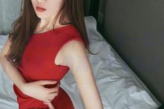 头条女神 – 懒散的下午，来一份火儿丝袜高清作品集，脑洞一下子就打开了