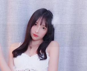 终于等到更新，小小奶瓶儿的厨娘图包，比如她有没有把汤洒到桌子上？