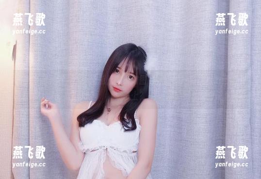 终于等到更新，小小奶瓶儿的厨娘图包，比如她有没有把汤洒到桌子上？