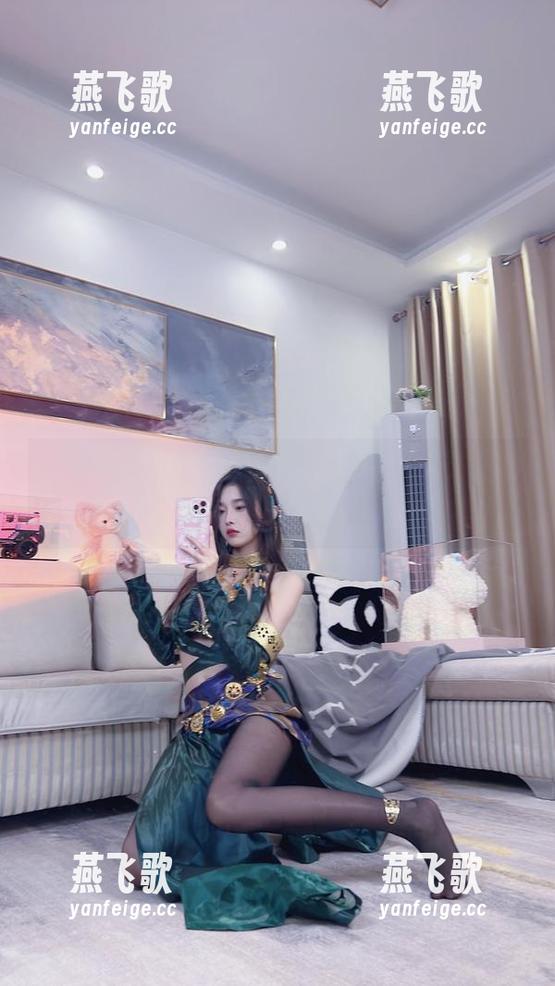 图包直击，小小奶瓶儿化身生日节日仙女兔，撞击你的心房！