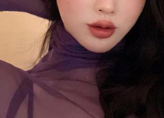 微密圈 – 当小芯酱在浴缸里，她的私拍带来怎样的惬意反思？