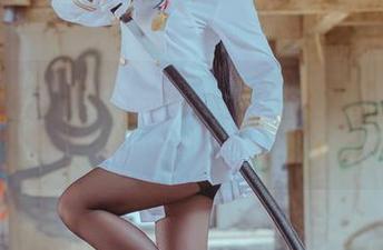 每一次打开电脑，看到小野妹子w的高清壁纸，心里都在呼喊：“春日来啦！”