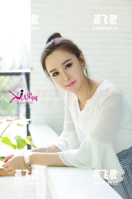 尤果网-雯雯 尤果网 - 美脚之路:免费下载雯雯的精彩作品,意外收获!