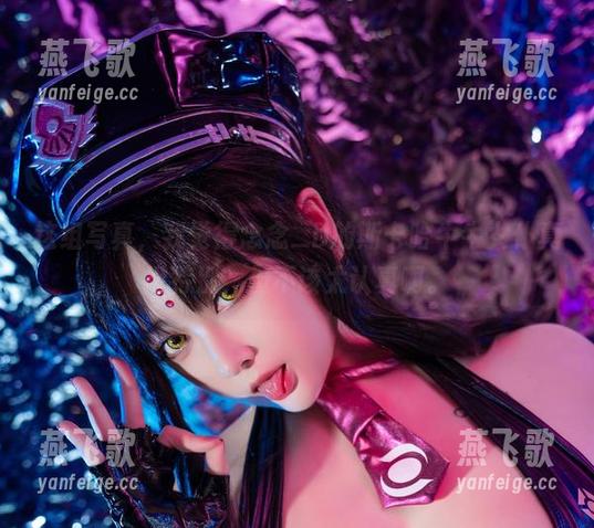 这组写真，我觉得念念_D的斯卡哈牛牛女仆真挺特别，但不该太认真啊。