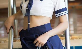 推女神 – 教室里的光影，欧尼anne的精选美图静谧而丰富