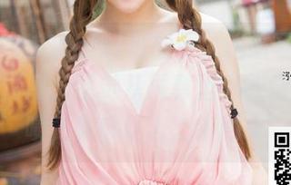 推女神 – 琪琪qlql与旗袍，这组写真里流露出的情感，感觉从屏幕里都能透出来，啧，真够让人上瘾的。