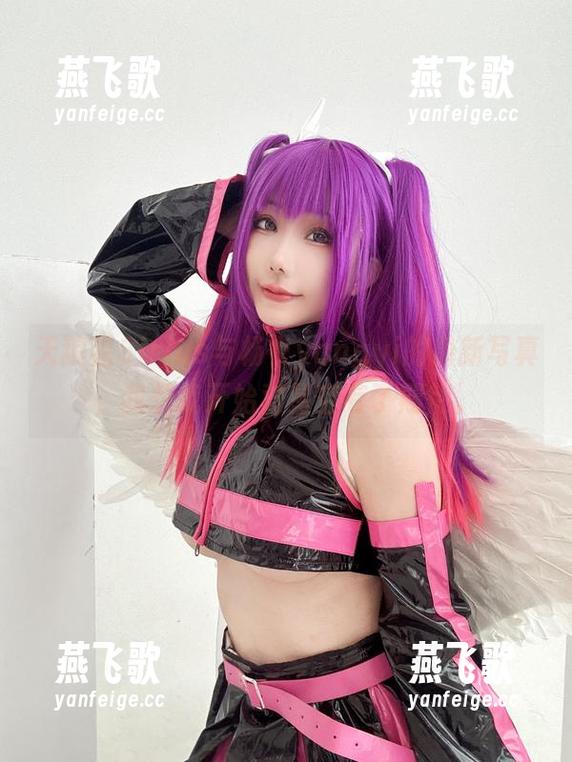 杨衣yangyi 天狼星Sirius与杨衣yangyi的最新写真,我想我开始对星空有了期待。