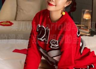 微密圈 – 果儿Victoria的写真图片：冬天的温柔，红白相间的圣诞嘲讽