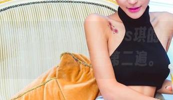 果团网 – 有种独角戏，Miss琪的高跟鞋套图，一瞥就想看第二遍。