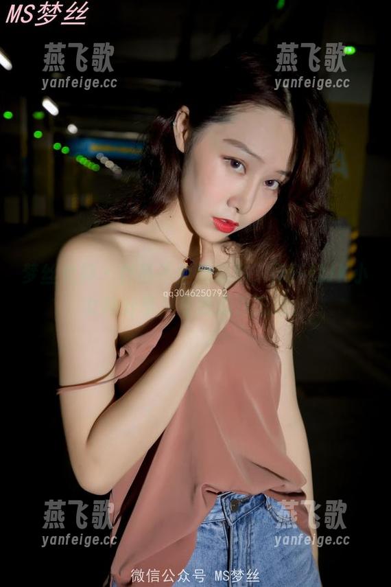 梦丝女神 - 作品不止是摄影，仟仟的JK小女神分享，令我流连忘返。