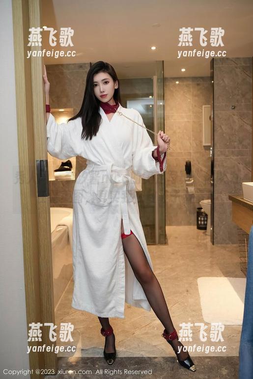 秀人网 - 奈汐酱nice的美足写真：你以为在看美图，其实我在数鞋子数量！