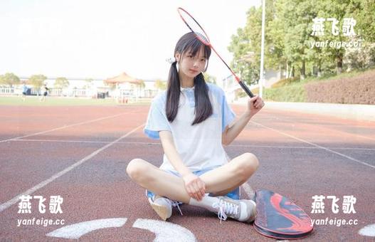 稚乖画册 - 新鲜出炉：夜夜的Lolita集，从一页到另一页！