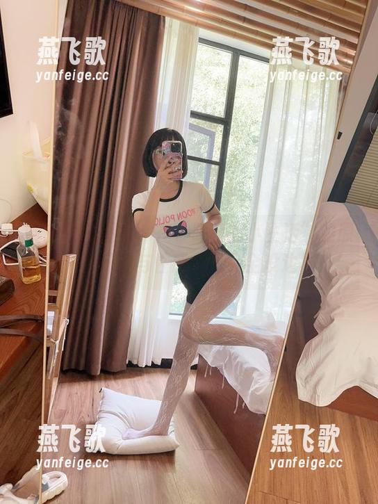 微密圈 - 图集：在“胜利的小生活”的原图中，可爱与性感之间完全没边界！