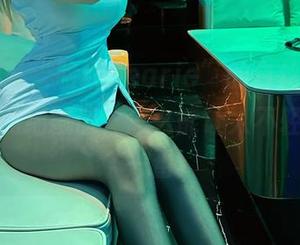 微密圈 – “脸红Dearie”的白丝写真，套图里的细腻感，怎么能让人不轻松唏嘘一番