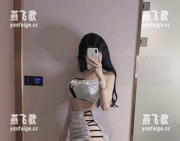 微密圈 - 脸红Dearie的肉丝图包，看完我才明白啥叫恰到好处
