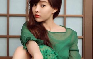 菠萝社 – 柳侑绮写真套图，这姿势让我想到邻居家的那只猫…