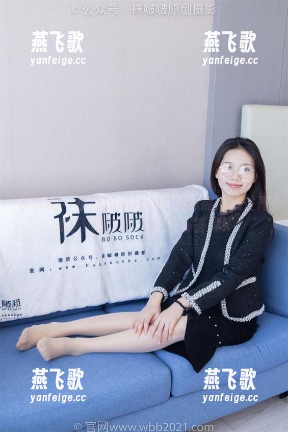 袜啵啵 - 小淳的黑白渐变丝袜能否抗住高清壁纸的冲击？快来找答案！