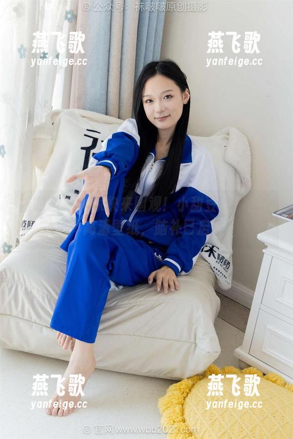 袜啵啵 - 大家快来围观！小甜豆的“圣女果”高清壁纸，脑补已启动！