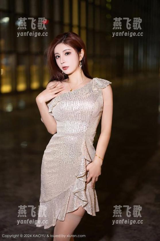 语画界-徐莉芝 语画界 - 又来了!徐莉芝这次的美图更新真让人意外,这鞋子是什么madein?