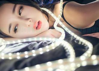 青豆客 – 啊，小九Vin真会玩！这些校园里的高清套图让我想起了我的青春岁月，够二的！
